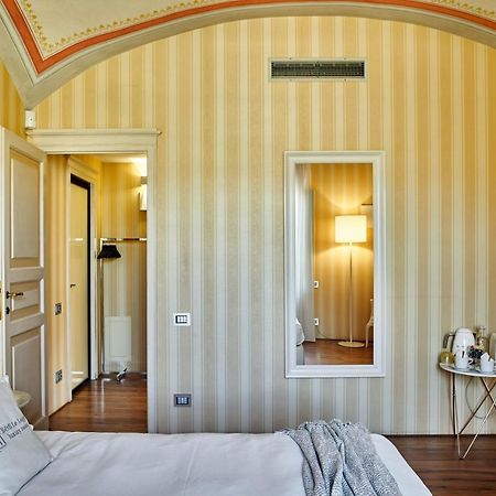 B&B Le Logge Luxury Rooms シエーナ エクステリア 写真